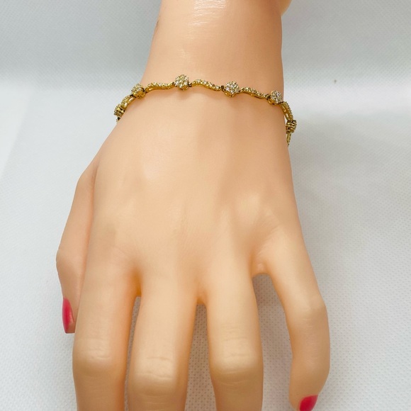 Sold!!! LeVian 14k Yellow Gold 1.39 CTW Diamond Link Safety Chain Bracelet - Picture 10 of 12